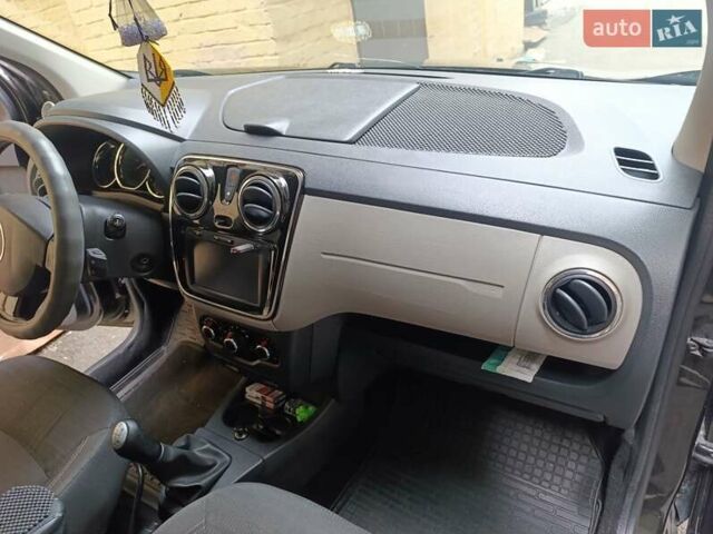 Дачия Лоджи 2012 в Киеве на Automoto.ua Черный Дачия Лоджи, объемом двигателя 1.2 л и пробегом 151 тыс. км за 7100 $, фото 6 на Automoto.ua