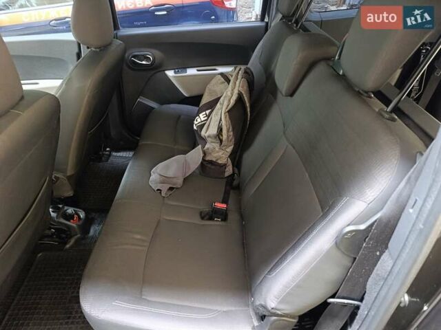 Дачия Лоджи 2012 в Киеве на Automoto.ua Черный Дачия Лоджи, объемом двигателя 1.2 л и пробегом 151 тыс. км за 7100 $, фото 10 на Automoto.ua