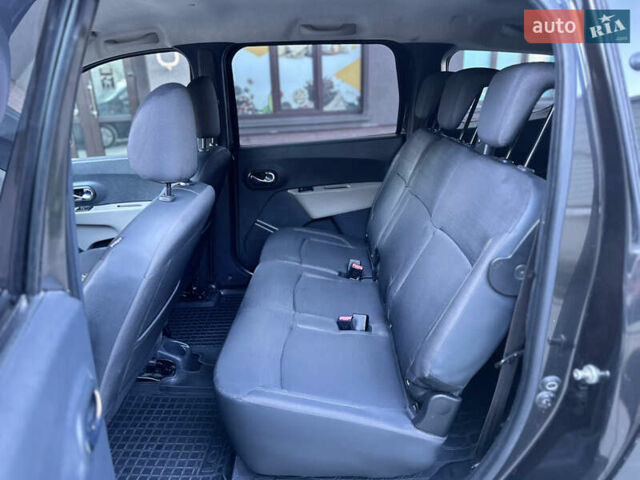 Чорний Дачія Лоджі, об'ємом двигуна 1.2 л та пробігом 174 тис. км за 5499 $, фото 20 на Automoto.ua
