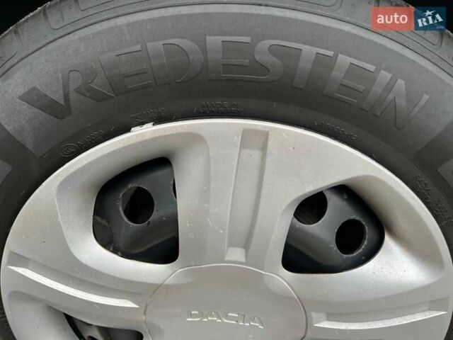 Черный Дачия Лоджи, объемом двигателя 1.5 л и пробегом 230 тыс. км за 7750 $, фото 42 на Automoto.ua