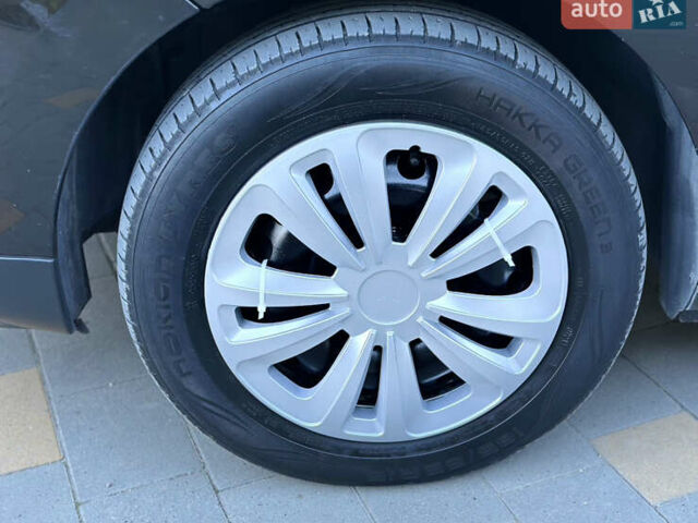 Чорний Дачія Лоджі, об'ємом двигуна 1.2 л та пробігом 174 тис. км за 5499 $, фото 13 на Automoto.ua