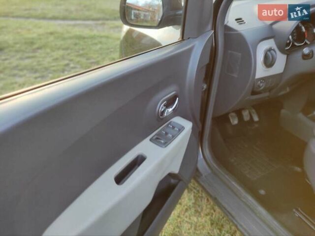 Чорний Дачія Лоджі, об'ємом двигуна 1.5 л та пробігом 251 тис. км за 8500 $, фото 7 на Automoto.ua