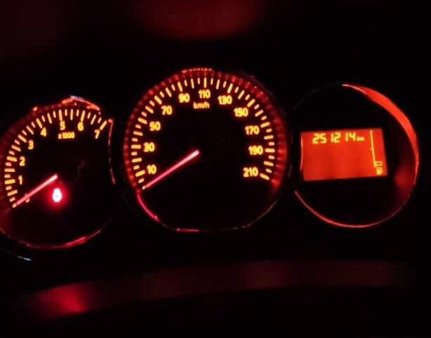 Чорний Дачія Лоджі, об'ємом двигуна 1.5 л та пробігом 251 тис. км за 8500 $, фото 21 на Automoto.ua