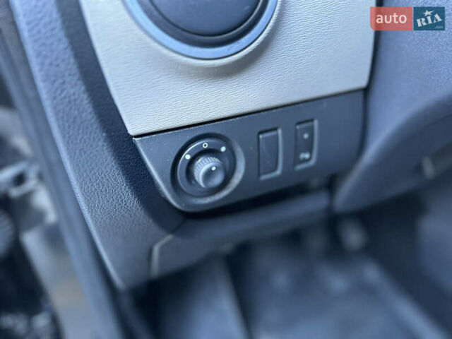 Чорний Дачія Лоджі, об'ємом двигуна 1.2 л та пробігом 174 тис. км за 5499 $, фото 26 на Automoto.ua