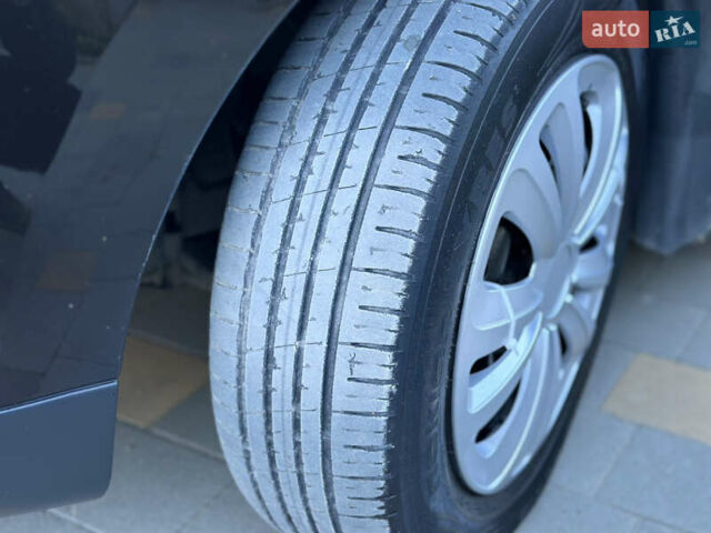 Чорний Дачія Лоджі, об'ємом двигуна 1.2 л та пробігом 174 тис. км за 5499 $, фото 14 на Automoto.ua