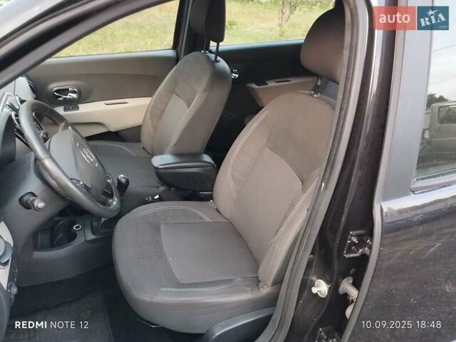 Черный Дачия Лоджи, объемом двигателя 1.2 л и пробегом 165 тыс. км за 5400 $, фото 18 на Automoto.ua