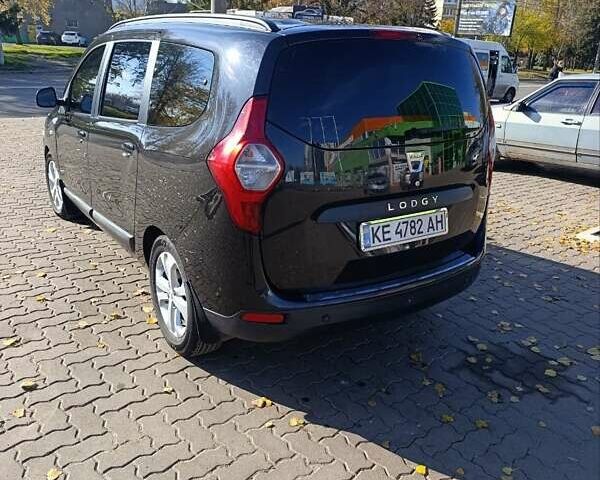 Черный Дачия Лоджи, объемом двигателя 1.5 л и пробегом 305 тыс. км за 8300 $, фото 3 на Automoto.ua