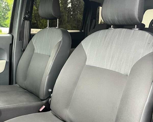 Черный Дачия Лоджи, объемом двигателя 1.5 л и пробегом 230 тыс. км за 7750 $, фото 23 на Automoto.ua