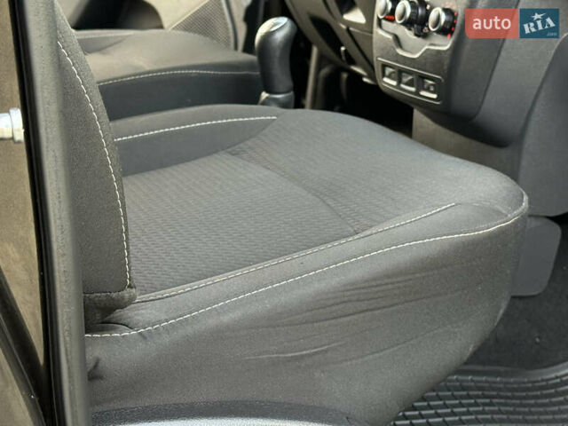 Дачія Лоджі 2018 у Дрогобичі на Automoto.ua Чорний Дачія Лоджі, об'ємом двигуна 1.6 л та пробігом 98 тис. км за 9750 $, фото 62 на Automoto.ua