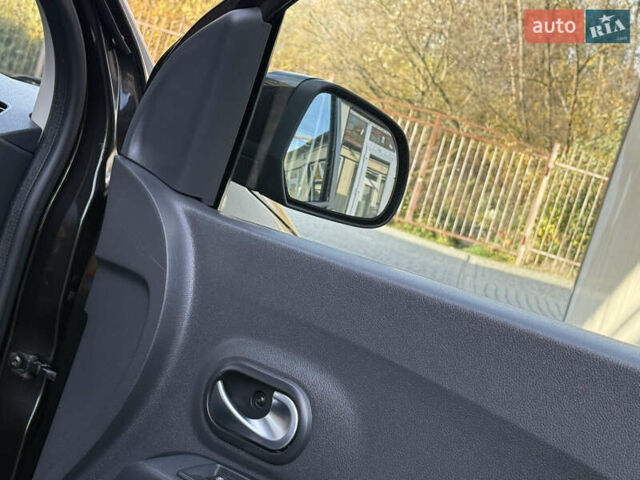 Дачія Лоджі 2018 у Дрогобичі на Automoto.ua Чорний Дачія Лоджі, об'ємом двигуна 1.6 л та пробігом 98 тис. км за 9750 $, фото 60 на Automoto.ua