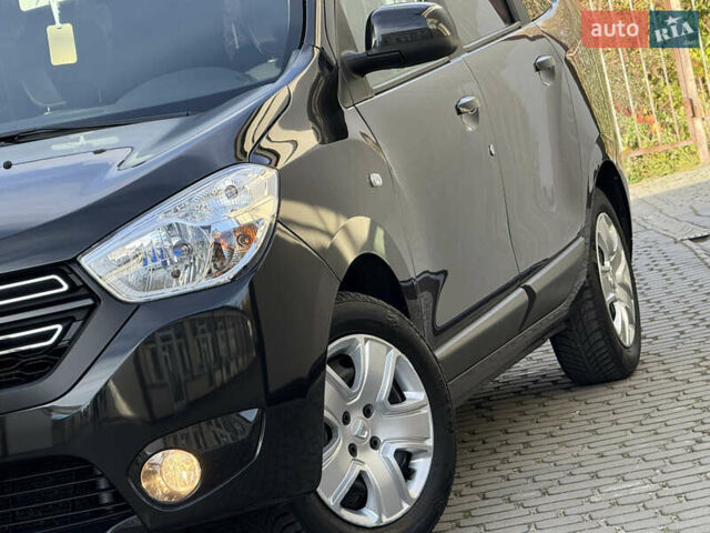 Дачія Лоджі 2018 у Дрогобичі на Automoto.ua Чорний Дачія Лоджі, об'ємом двигуна 1.6 л та пробігом 98 тис. км за 9750 $, фото 21 на Automoto.ua