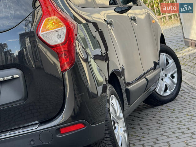 Дачія Лоджі 2018 у Дрогобичі на Automoto.ua Чорний Дачія Лоджі, об'ємом двигуна 1.6 л та пробігом 98 тис. км за 9750 $, фото 45 на Automoto.ua