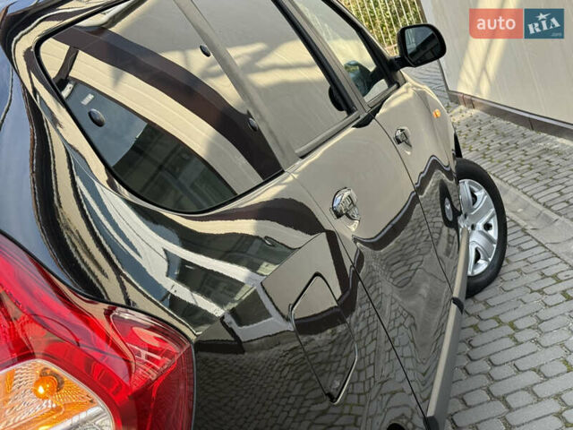 Дачія Лоджі 2018 у Дрогобичі на Automoto.ua Чорний Дачія Лоджі, об'ємом двигуна 1.6 л та пробігом 98 тис. км за 9750 $, фото 51 на Automoto.ua