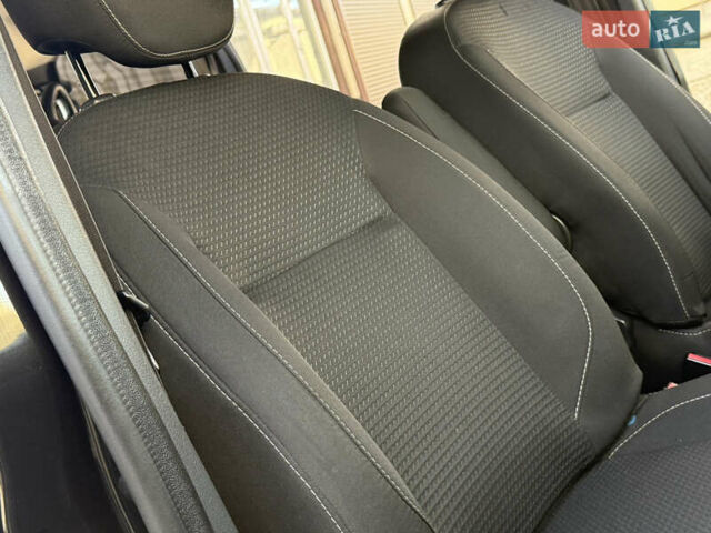 Дачія Лоджі 2018 у Дрогобичі на Automoto.ua Чорний Дачія Лоджі, об'ємом двигуна 1.6 л та пробігом 98 тис. км за 9750 $, фото 63 на Automoto.ua