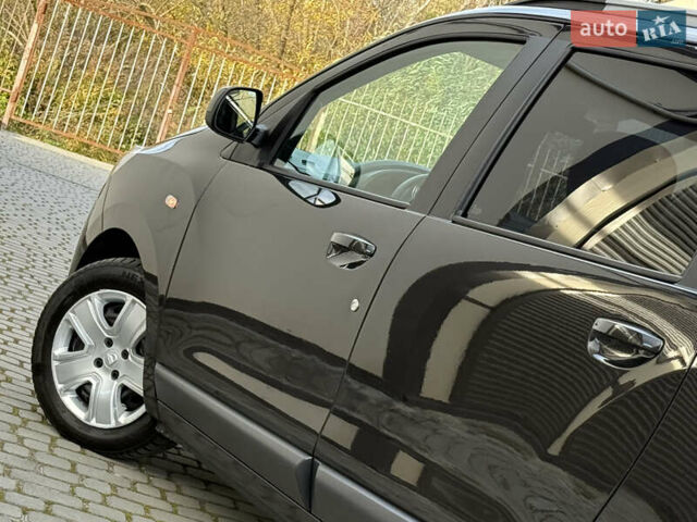 Дачія Лоджі 2018 у Дрогобичі на Automoto.ua Чорний Дачія Лоджі, об'ємом двигуна 1.6 л та пробігом 98 тис. км за 9750 $, фото 35 на Automoto.ua