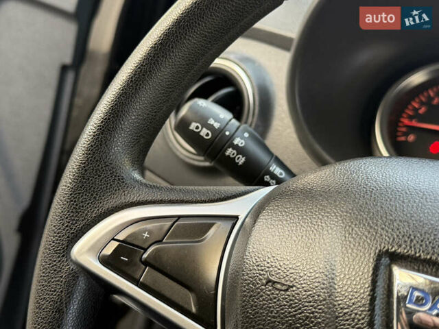 Дачія Лоджі 2018 у Дрогобичі на Automoto.ua Чорний Дачія Лоджі, об'ємом двигуна 1.6 л та пробігом 98 тис. км за 9750 $, фото 78 на Automoto.ua