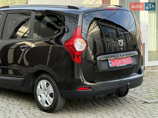 Дачія Лоджі 2018 у Дрогобичі на Automoto.ua Чорний Дачія Лоджі, об'ємом двигуна 1.6 л та пробігом 98 тис. км за 9750 $, фото 34 на Automoto.ua