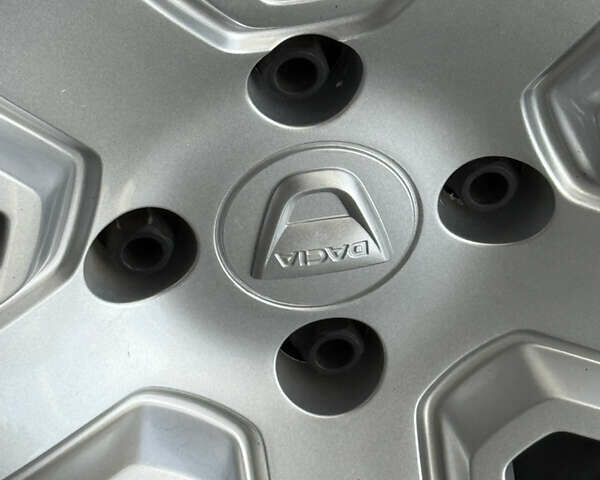 Дачія Лоджі 2018 у Дрогобичі на Automoto.ua Чорний Дачія Лоджі, об'ємом двигуна 1.6 л та пробігом 98 тис. км за 9750 $, фото 16 на Automoto.ua