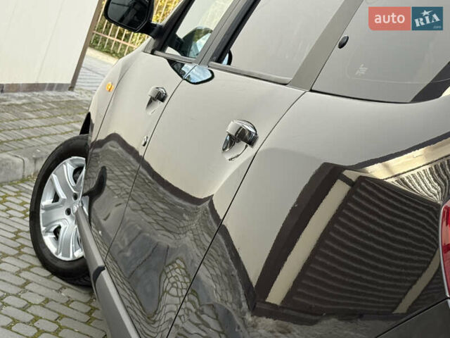 Дачія Лоджі 2018 у Дрогобичі на Automoto.ua Чорний Дачія Лоджі, об'ємом двигуна 1.6 л та пробігом 98 тис. км за 9750 $, фото 36 на Automoto.ua