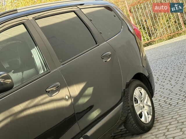 Дачія Лоджі 2018 у Дрогобичі на Automoto.ua Чорний Дачія Лоджі, об'ємом двигуна 1.6 л та пробігом 98 тис. км за 9750 $, фото 23 на Automoto.ua