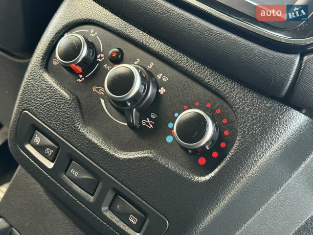 Дачія Лоджі 2018 у Дрогобичі на Automoto.ua Чорний Дачія Лоджі, об'ємом двигуна 1.6 л та пробігом 98 тис. км за 9750 $, фото 66 на Automoto.ua