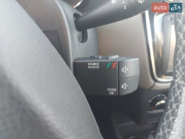 Коричневый Дачия Лоджи, объемом двигателя 1.6 л и пробегом 125 тыс. км за 7650 $, фото 22 на Automoto.ua