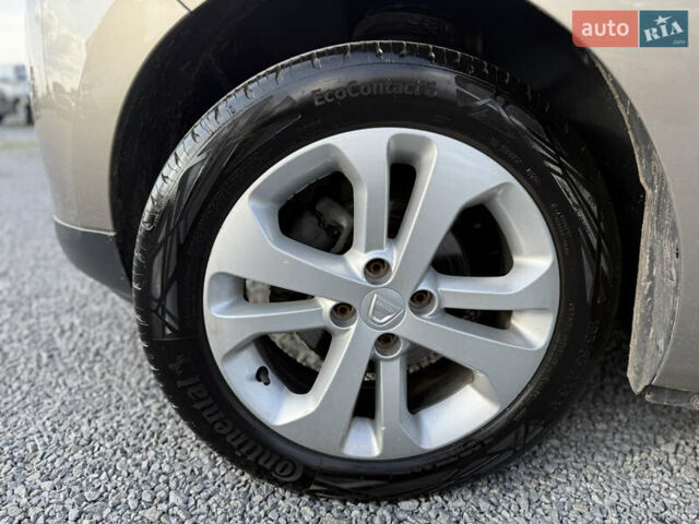 Коричневый Дачия Лоджи, объемом двигателя 1.6 л и пробегом 220 тыс. км за 8550 $, фото 39 на Automoto.ua