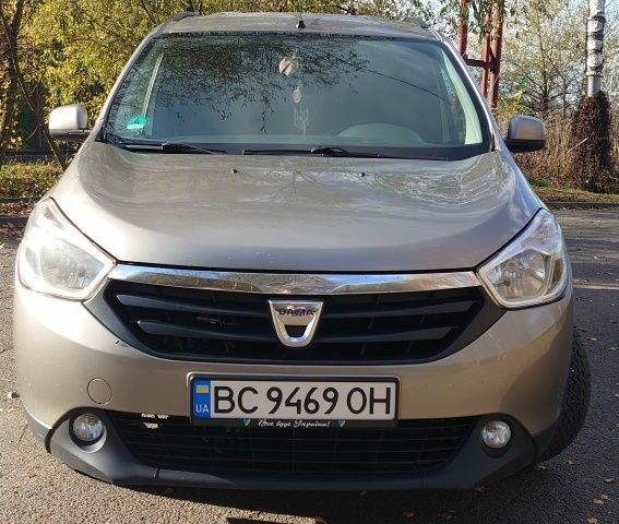 Дачия Лоджи 2012 в Черновцах на Automoto.ua Коричневый Дачия Лоджи, объемом двигателя 1.6 л и пробегом 249 тыс. км за 7563 $, фото 2 на Automoto.ua