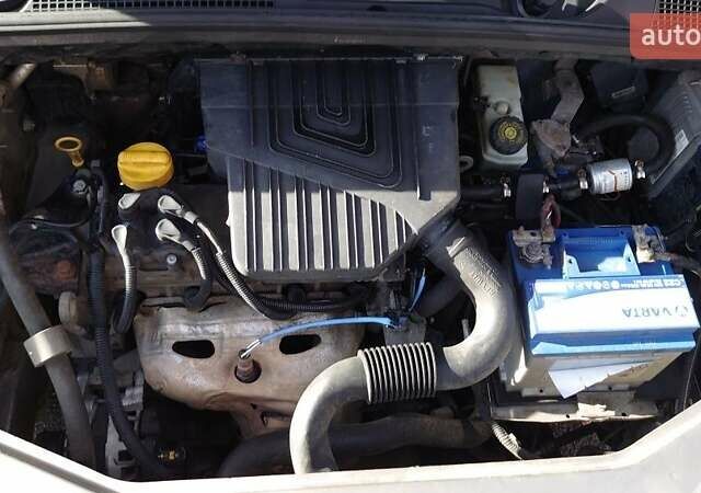 Дачия Лоджи 2012 в Черновцах на Automoto.ua Коричневый Дачия Лоджи, объемом двигателя 1.6 л и пробегом 249 тыс. км за 7563 $, фото 20 на Automoto.ua