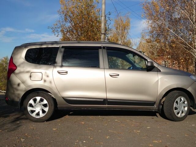 Дачия Лоджи 2012 в Черновцах на Automoto.ua Коричневый Дачия Лоджи, объемом двигателя 1.6 л и пробегом 249 тыс. км за 7563 $, фото 6 на Automoto.ua