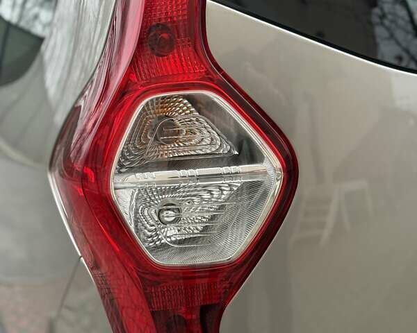 Коричневый Дачия Лоджи, объемом двигателя 1.6 л и пробегом 122 тыс. км за 8900 $, фото 32 на Automoto.ua