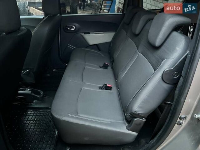 Коричневый Дачия Лоджи, объемом двигателя 1.5 л и пробегом 275 тыс. км за 7300 $, фото 40 на Automoto.ua