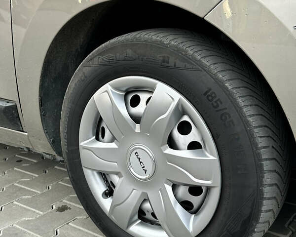 Дачія Лоджі, об'ємом двигуна 1.6 л та пробігом 240 тис. км за 7200 $, фото 11 на Automoto.ua