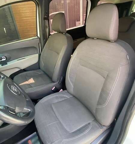 Дачия Лоджи, объемом двигателя 1.5 л и пробегом 208 тыс. км за 6600 $, фото 17 на Automoto.ua