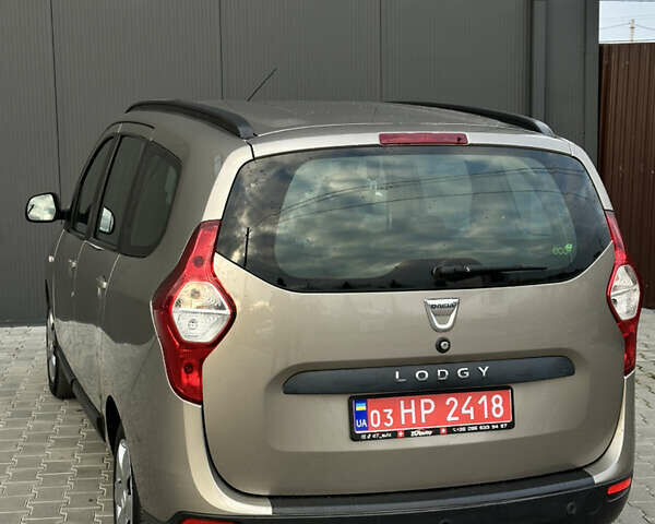 Дачія Лоджі, об'ємом двигуна 1.6 л та пробігом 240 тис. км за 7200 $, фото 4 на Automoto.ua