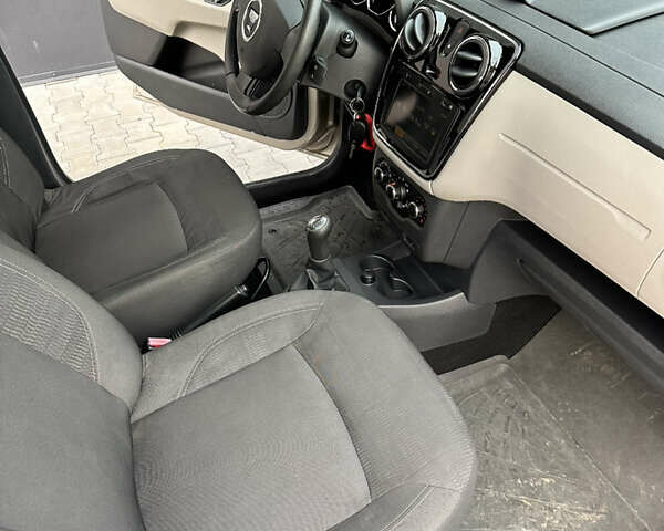 Дачія Лоджі, об'ємом двигуна 1.6 л та пробігом 235 тис. км за 7450 $, фото 13 на Automoto.ua