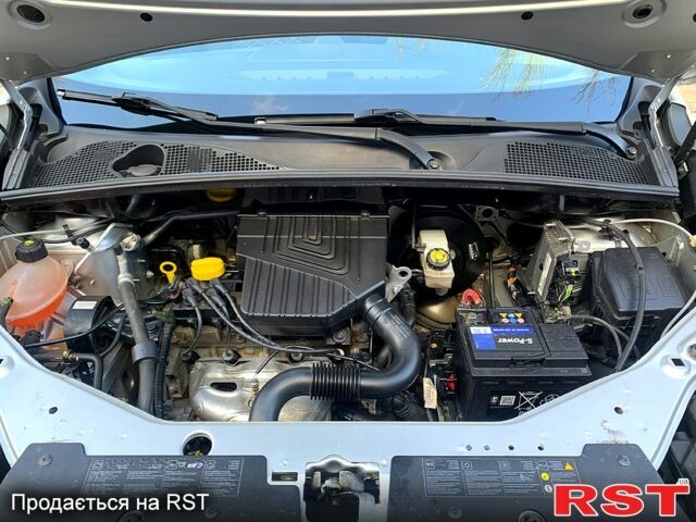 Дачія Лоджі, об'ємом двигуна 1.6 л та пробігом 158 тис. км за 8950 $, фото 12 на Automoto.ua