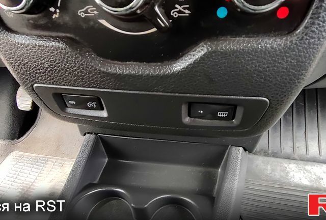 Дачія Лоджі, об'ємом двигуна 1.6 л та пробігом 237 тис. км за 6450 $, фото 4 на Automoto.ua