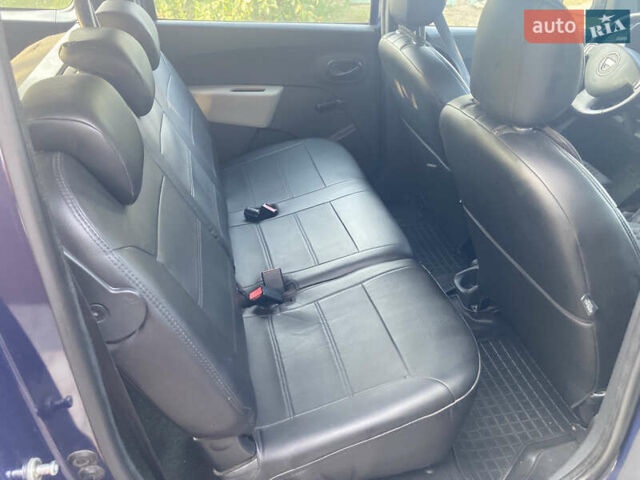 Дачія Лоджі 2014 у Богуславе на Automoto.ua Дачія Лоджі, об'ємом двигуна 1.6 л та пробігом 196 тис. км за 7200 $, фото 6 на Automoto.ua