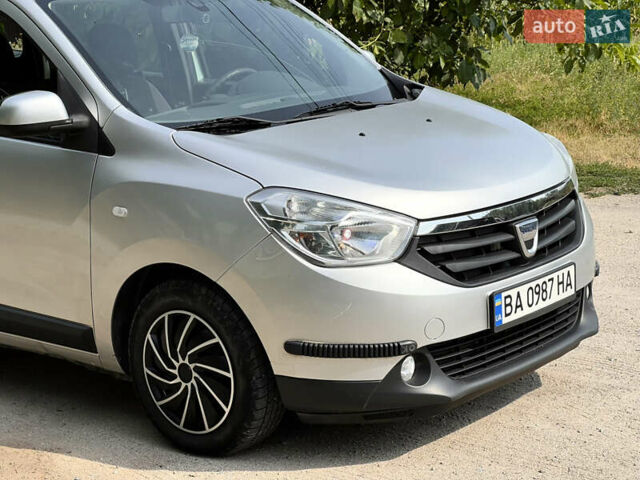 Серый Дачия Лоджи, объемом двигателя 1.6 л и пробегом 169 тыс. км за 7800 $, фото 16 на Automoto.ua