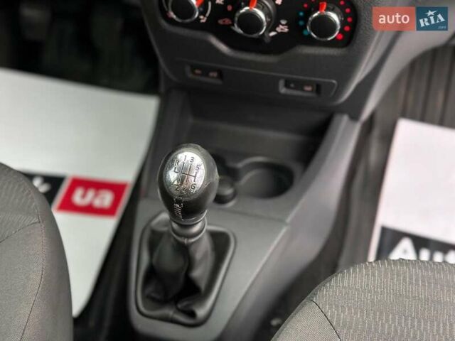 Сірий Дачія Лоджі, об'ємом двигуна 1.5 л та пробігом 305 тис. км за 6430 $, фото 31 на Automoto.ua