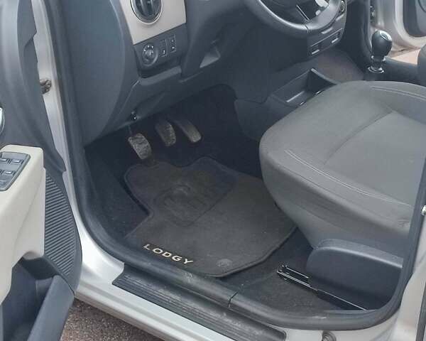 Сірий Дачія Лоджі, об'ємом двигуна 1.5 л та пробігом 209 тис. км за 7600 $, фото 13 на Automoto.ua