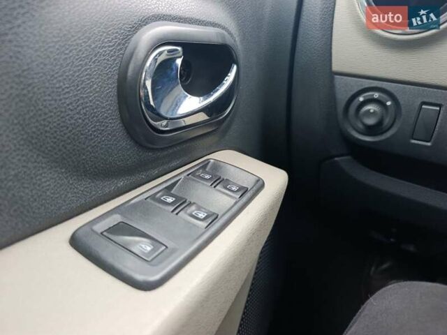 Сірий Дачія Лоджі, об'ємом двигуна 1.5 л та пробігом 220 тис. км за 8300 $, фото 29 на Automoto.ua