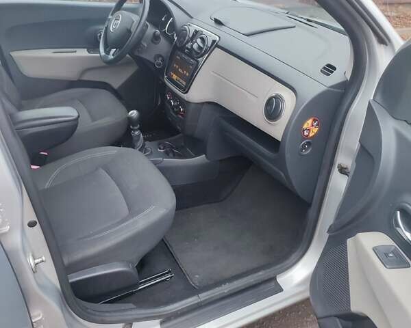 Сірий Дачія Лоджі, об'ємом двигуна 1.5 л та пробігом 209 тис. км за 7600 $, фото 11 на Automoto.ua