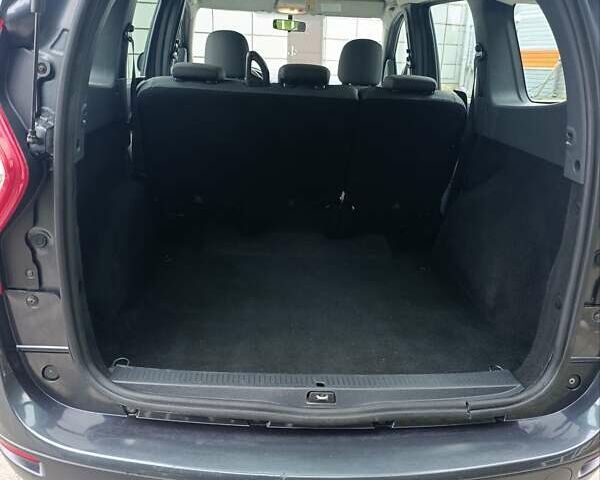 Сірий Дачія Лоджі, об'ємом двигуна 1.5 л та пробігом 220 тис. км за 8300 $, фото 35 на Automoto.ua