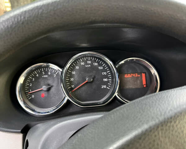 Серый Дачия Лоджи, объемом двигателя 1.6 л и пробегом 169 тыс. км за 7800 $, фото 20 на Automoto.ua