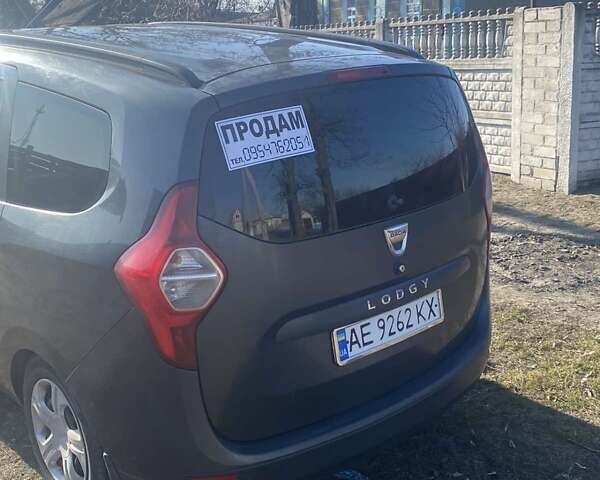 Серый Дачия Лоджи, объемом двигателя 1.46 л и пробегом 300 тыс. км за 7150 $, фото 2 на Automoto.ua