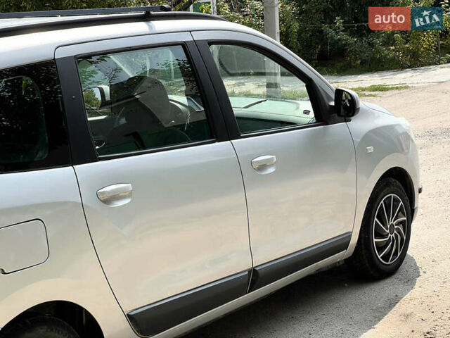 Серый Дачия Лоджи, объемом двигателя 1.6 л и пробегом 169 тыс. км за 7800 $, фото 12 на Automoto.ua