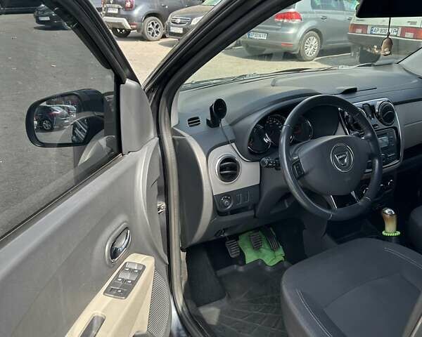 Серый Дачия Лоджи, объемом двигателя 1.6 л и пробегом 217 тыс. км за 7100 $, фото 4 на Automoto.ua