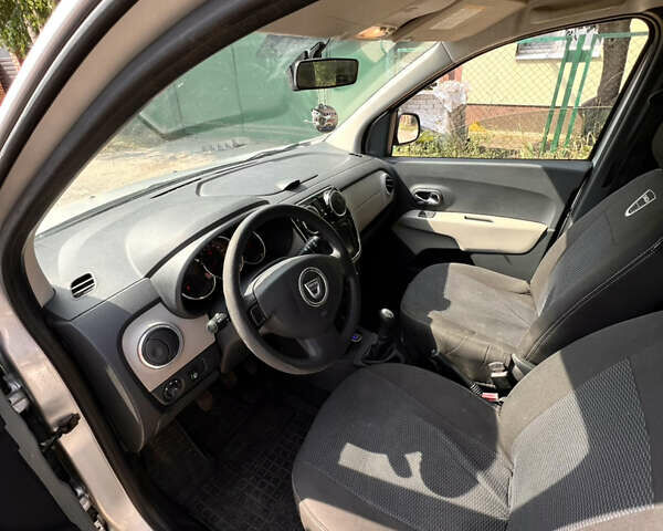 Серый Дачия Лоджи, объемом двигателя 1.6 л и пробегом 169 тыс. км за 7800 $, фото 27 на Automoto.ua